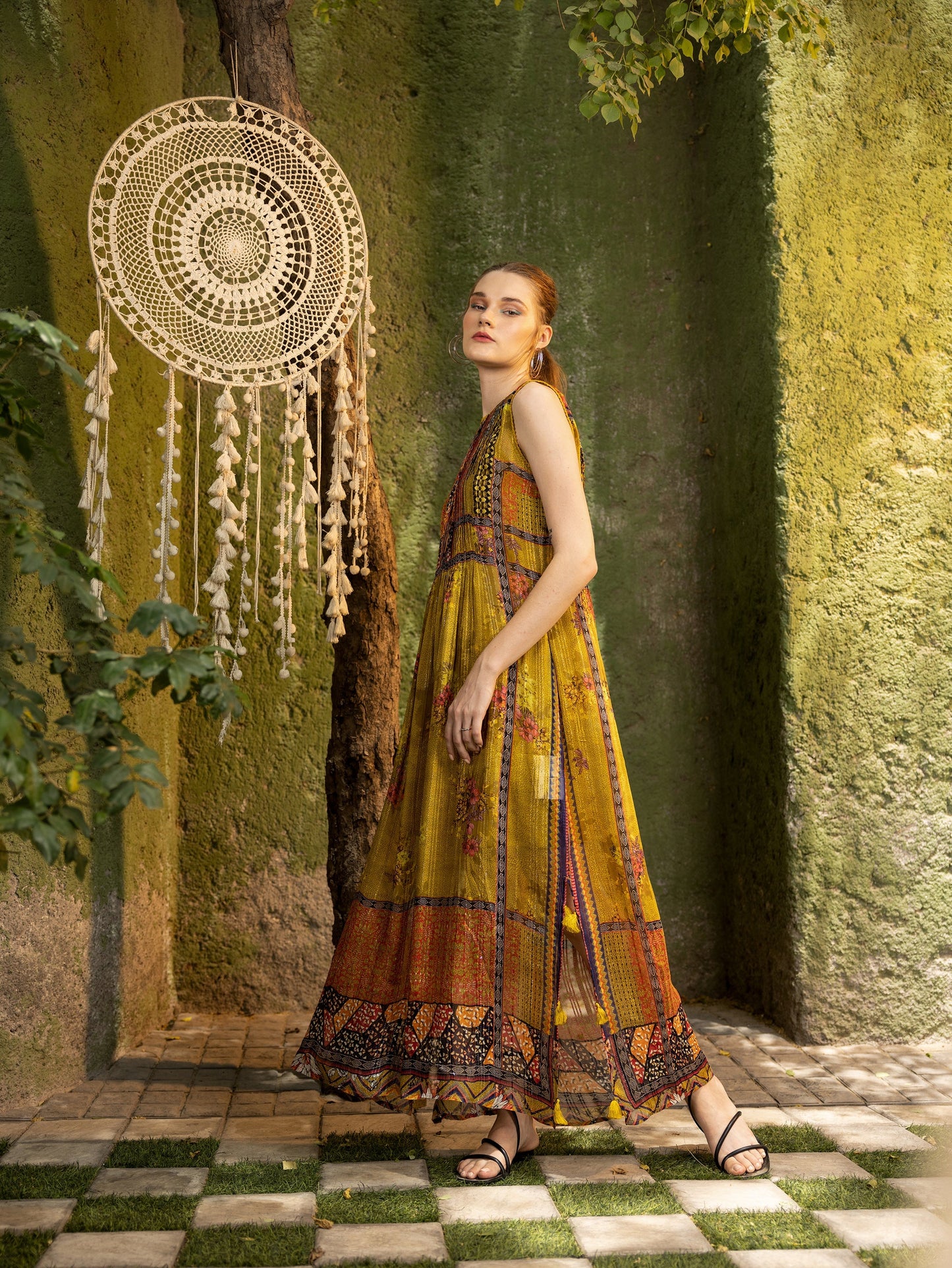 ARINNA EMBROIDERED MAXI DRESS