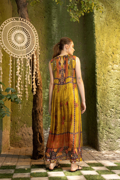 ARINNA EMBROIDERED MAXI DRESS