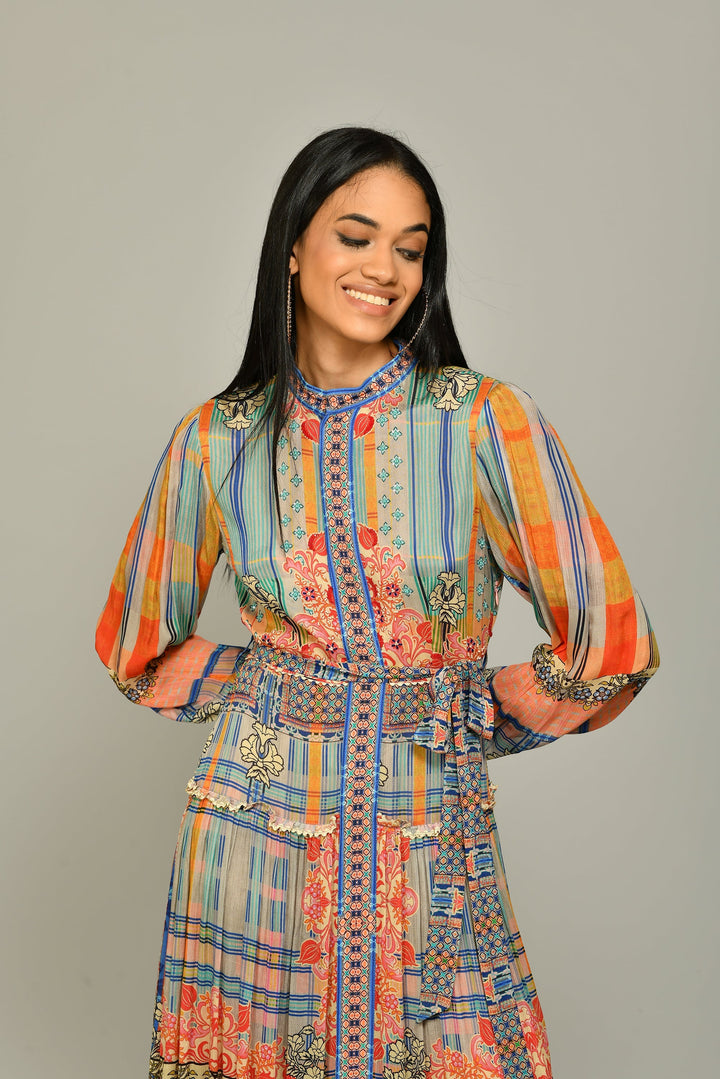 Himmelblaues Maxikleid