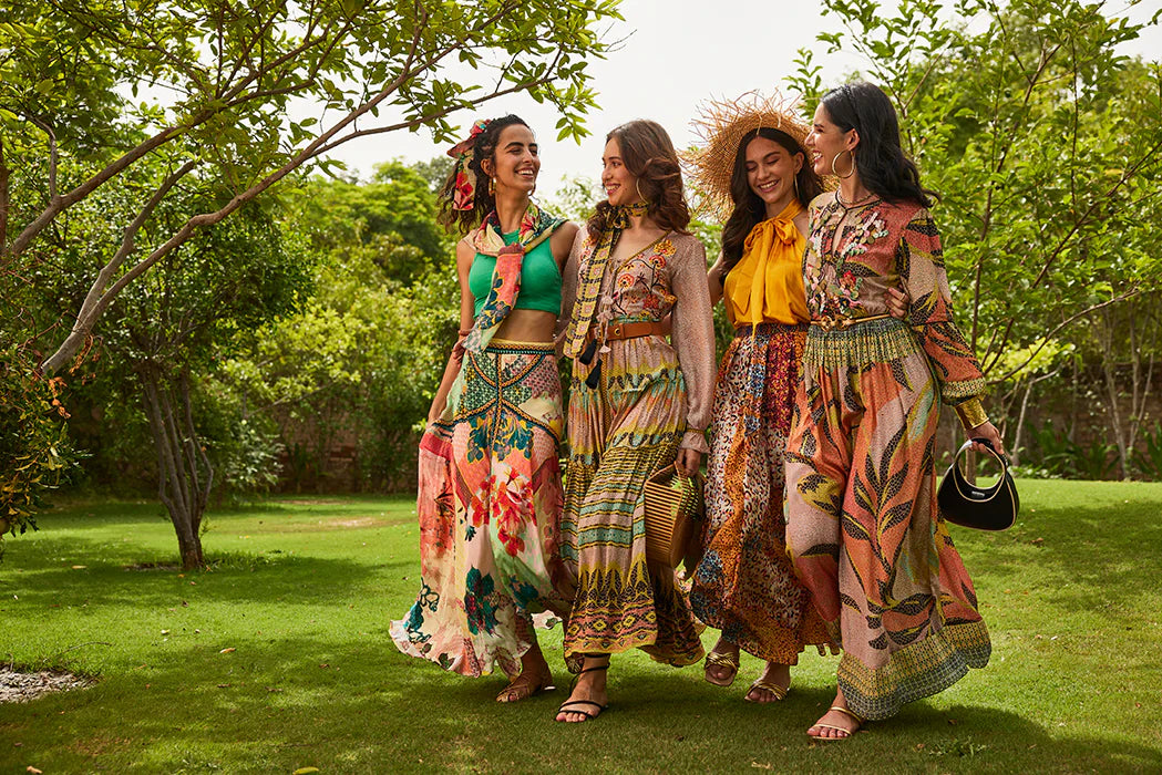 WHERE ART MEETS FASHION , AND YOUR SOUL FINDS A HOME