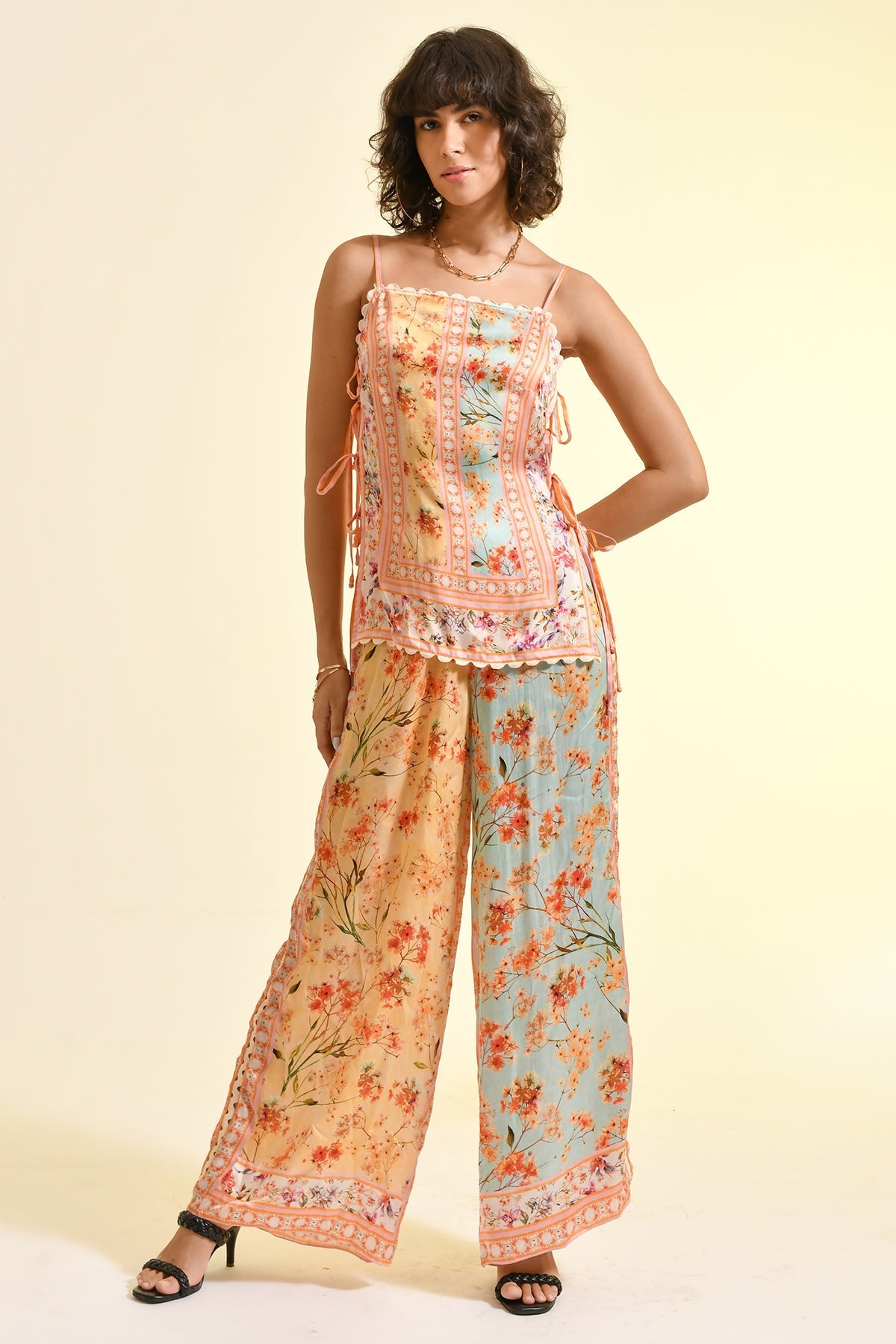 Neckholder-Top aus Linne