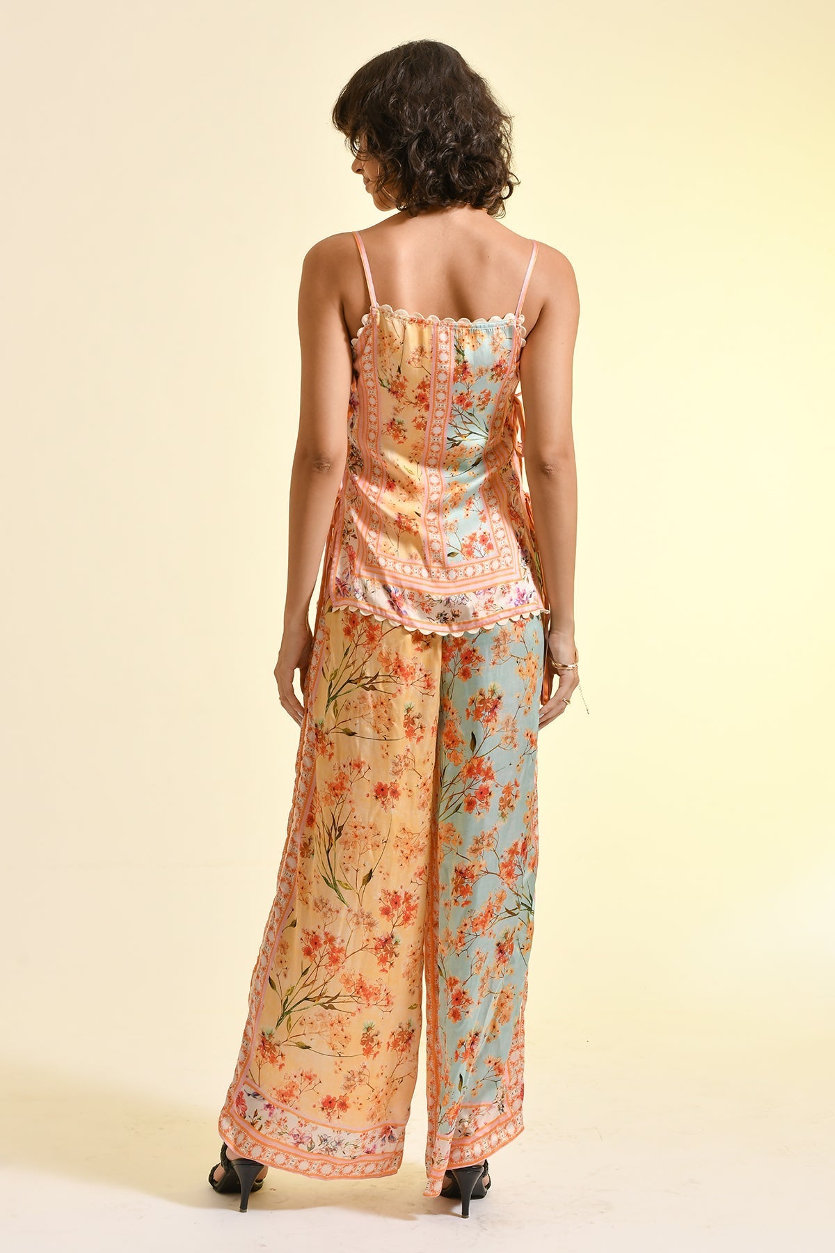 Neckholder-Top aus Linne