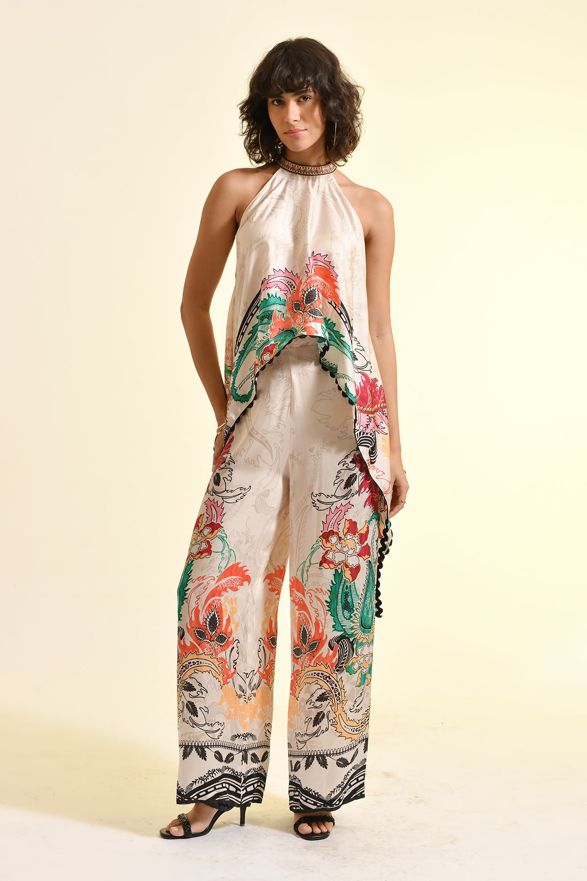 Neckholder-Top aus Linne