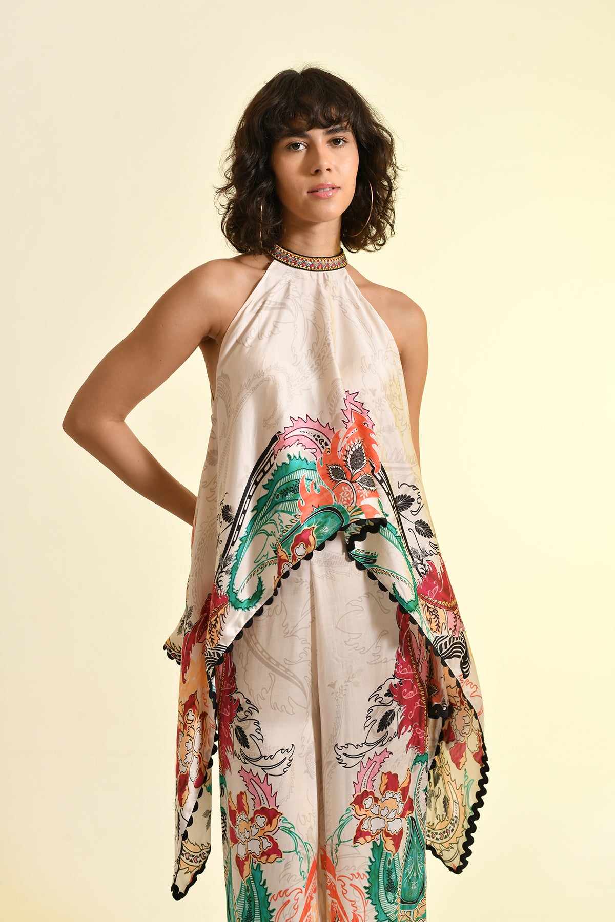 Neckholder-Top aus Linne